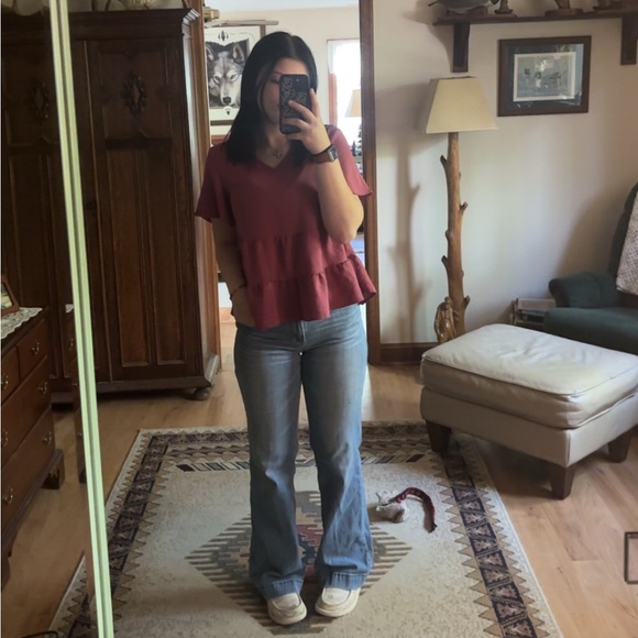 Meet your Posher, Khloe - Picture 1 of 1